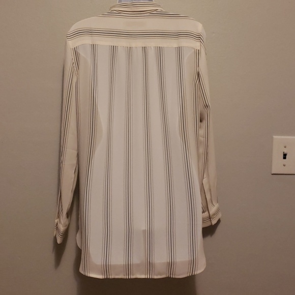 💖LOFT long sleeve collared blouse - Picture 4 of 5